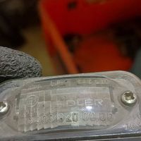 Mercedes-Benz C W203 Lampa oświetlenia tylnej tablicy rejestracyjnej 2038200066