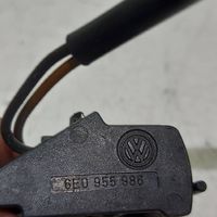 Volkswagen Golf IV Ugello a spruzzo lavavetri per parabrezza 6E0955986