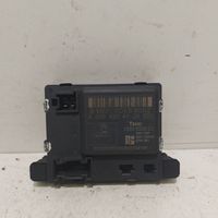 Mercedes-Benz Sprinter W901 W902 W903 W904 Unité de commande module de porte A9068204126