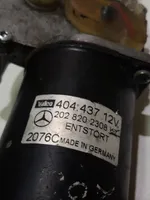 Mercedes-Benz C W202 Motor y varillaje del limpiaparabrisas delantero 2028202308