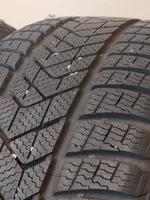 Audi Q7 4M R18 winter tire 