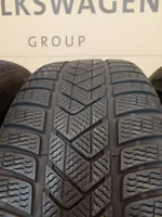 Audi Q7 4M R18 winter tire 