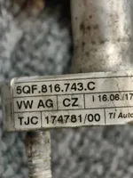 Volkswagen Tiguan Ilmastointilaitteen putki (A/C) 5QF816743C
