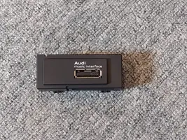 Audi A3 S3 8V Enchufe conector USB 8V0035736