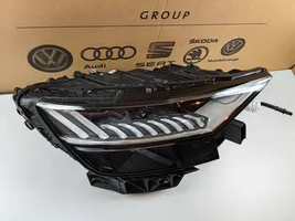 Audi Q8 Priekinis žibintas 4M8941036