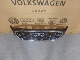 Audi Q8 Grotelės priekinės 4M8853651CK