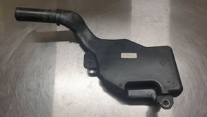 Audi A4 S4 B8 8K Tubo riempimento della vaschetta del liquido lavavetri 8T1955463B