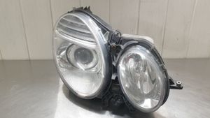 Mercedes-Benz E W212 Lampa przednia 