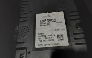 Mercedes-Benz Sprinter W906 Tachimetro (quadro strumenti) A9069005200