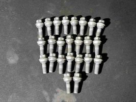 Volkswagen Crafter Nuts/bolts 