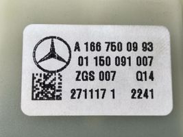 Mercedes-Benz GLA W156 Poignée de coffre hayon arrière A1667500903