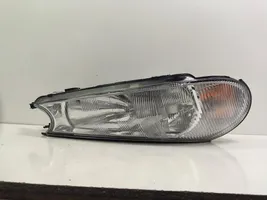 Ford Mondeo MK I Lampa przednia 0301098228