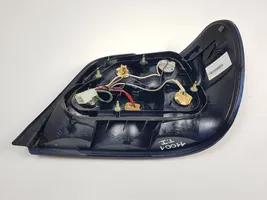 Subaru Impreza II Lampa tylna 22020718