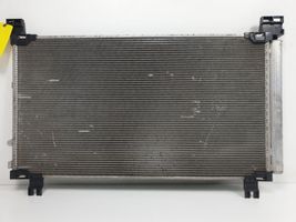 Lexus IS III XE30 Gaisa kondicioniera dzeses radiators 