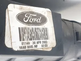Ford Focus Jäähdyttimen lauhdutin 98AB8005MF