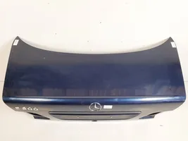 Mercedes-Benz E W212 Takaluukun/tavaratilan kansi 