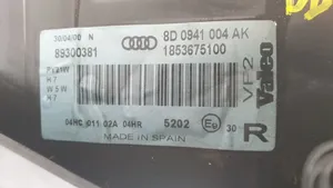 Audi A4 S4 B5 8D Lampa przednia 8D0941004AK