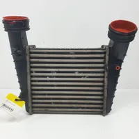 Volkswagen PASSAT B5.5 Chłodnica powietrza doładowującego / Intercooler 176788813