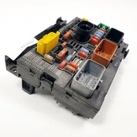 Citroen C4 Grand Picasso Module de fusibles 9664705880