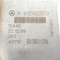 Mercedes-Benz E W212 Radiateur d'huile moteur A6131420079
