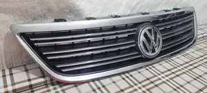 Volkswagen Phaeton Front bumper upper radiator grill 