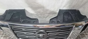 Nissan NP300 Grille calandre supérieure de pare-chocs avant 