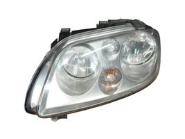 Volkswagen Touran I Lampa przednia 084411172L