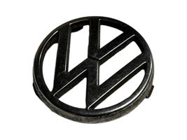 Volkswagen PASSAT B2 Emblemat / Znaczek 325853601