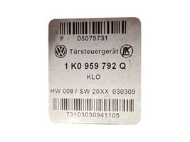 Volkswagen Golf VI Etuoven ikkunan nostomoottori 1K0959792Q