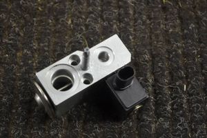 BMW X7 G07 Solenoidinis vožtuvas 9496916