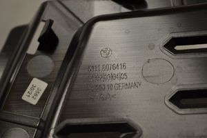 BMW 7 G11 G12 Grille inférieure de pare-chocs avant 8076416