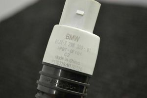 BMW 3 G20 G21 Windscreen/windshield washer pump 7298309