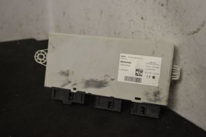 BMW M5 Cita veida dzinēja nodalījuma detaļa 8617549