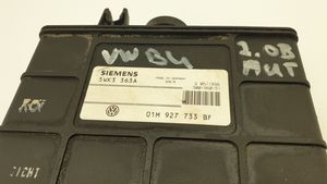 Volkswagen PASSAT B4 Module de contrôle de boîte de vitesses ECU 01M927733BF