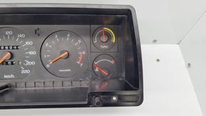 Volvo 740 Speedometer (instrument cluster) 1324944