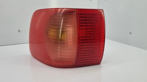 Audi 80 90 S2 B4 Lampa tylna 8A0945095E