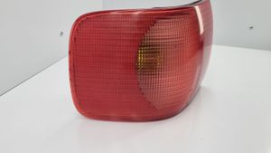 Audi 80 90 S2 B4 Lampa tylna 8A0945095E