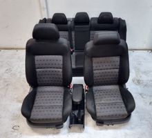 Volkswagen PASSAT B5 Sēdekļu komplekts 3B0881105BA