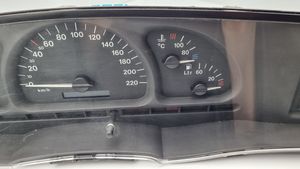Opel Vectra B Compteur de vitesse tableau de bord 09134517LB
