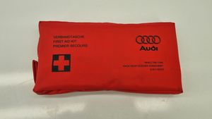 Audi A6 S6 C5 4B Kit di pronto soccorso 4B0860281