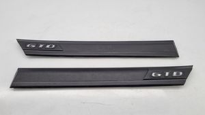 Volkswagen Golf III Rivestimento modanatura parafango posteriore 1H3853536A