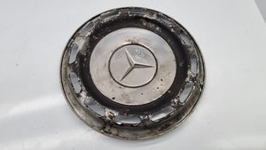 Mercedes-Benz W123 R14-pölykapseli 