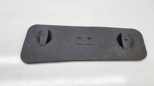 Volkswagen PASSAT B5.5 Battery box tray cover/lid 3B1819422A