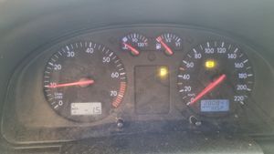 Volkswagen PASSAT B5 Nopeusmittari (mittaristo) 3B0919881N