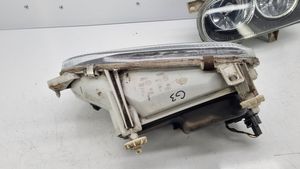 Volkswagen Golf III Lot de 2 lampes frontales / phare 