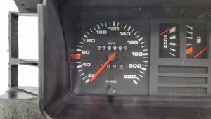 Audi 80 90 B2 Compteur de vitesse tableau de bord 811919036L