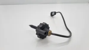 Audi 80 90 B3 Coolant level sensor 028919372A