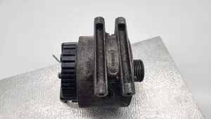 Mercedes-Benz Vaneo W414 Alternador 2548702