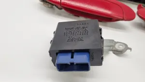 Toyota Yaris Komputer / Sterownik ECU i komplet kluczy 8966152200