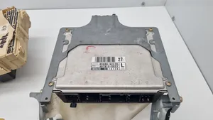 Toyota Yaris Komputer / Sterownik ECU i komplet kluczy 8966152200